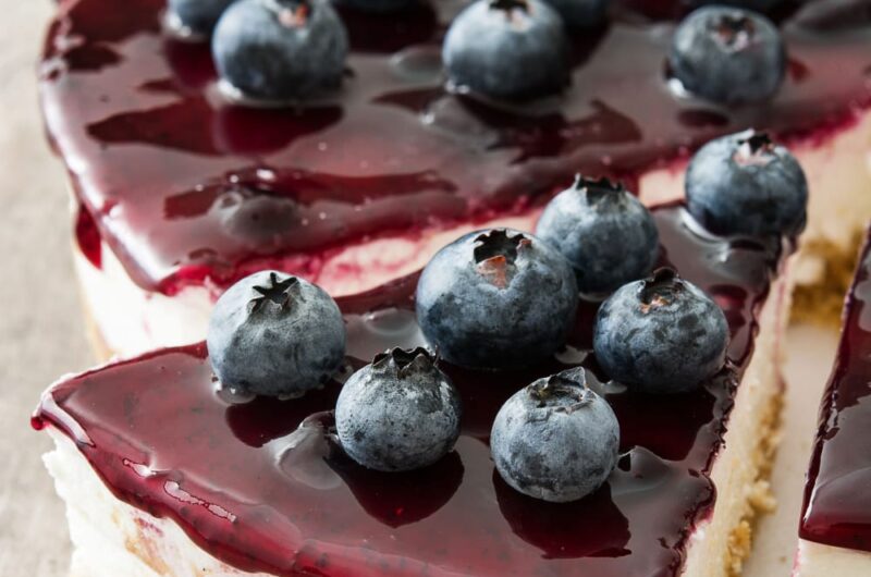 24 Best Blueberry Desserts (+ Easy Recipes)