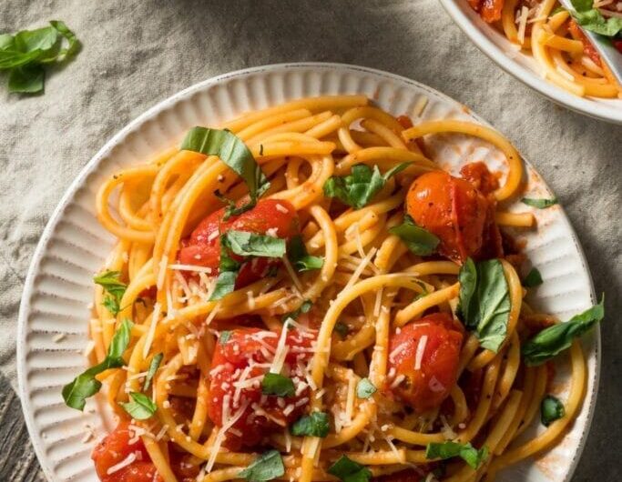 20 Best Bucatini Recipes (+ Easy Pasta Dishes)