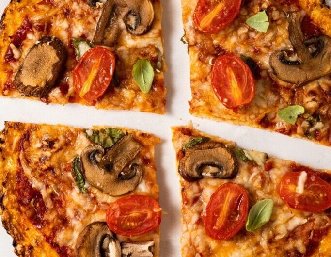 25 Best Keto Pizza Recipes (+ Low-Carb Crust Ideas)