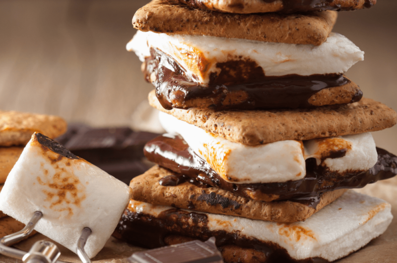 25 Classic Camping Desserts