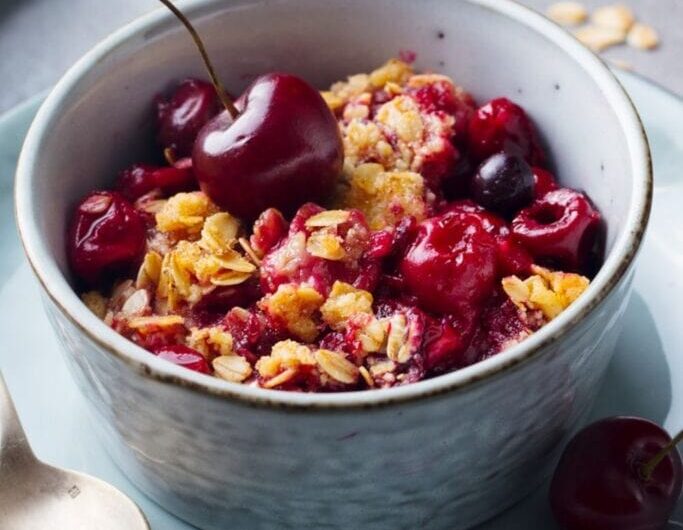 10 Easy Canned Cherry Recipes