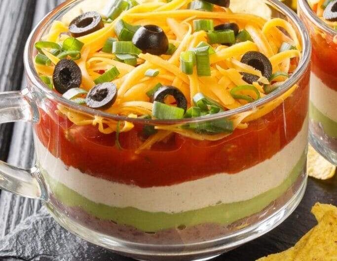 23 Easy Mexican Dip Recipes to Serve at Parties