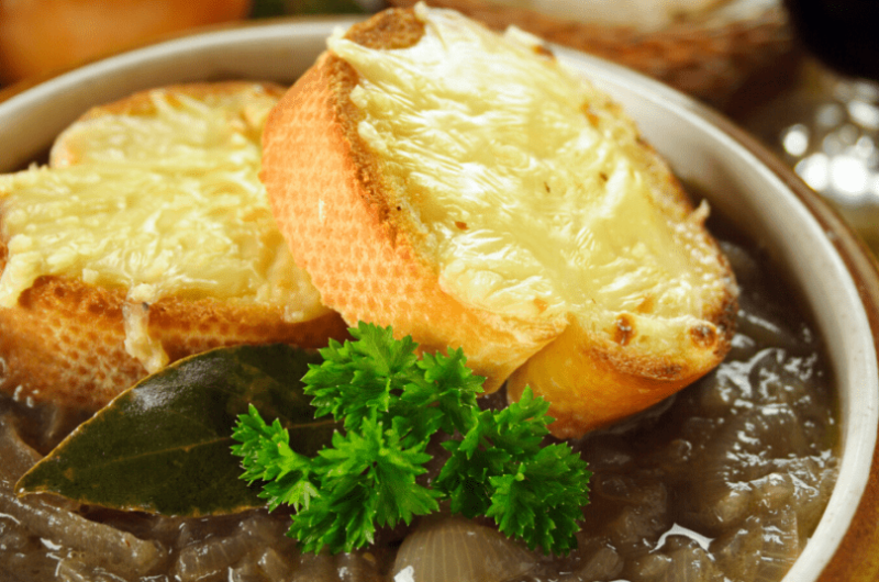 What to Serve with French Onion Soup